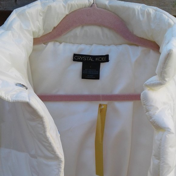 Cream puffer poncho - Picture 8 of 10